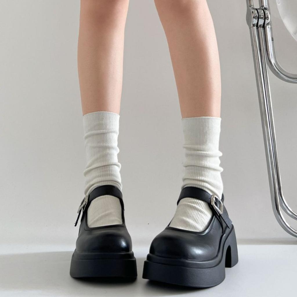 Мода темперамент ретро Интернет знаменитости взрыв платформы маленькие кожаные туфли женщины 2025 новые осенне-зимние универсальные туфли Мэри Джейн одиночные