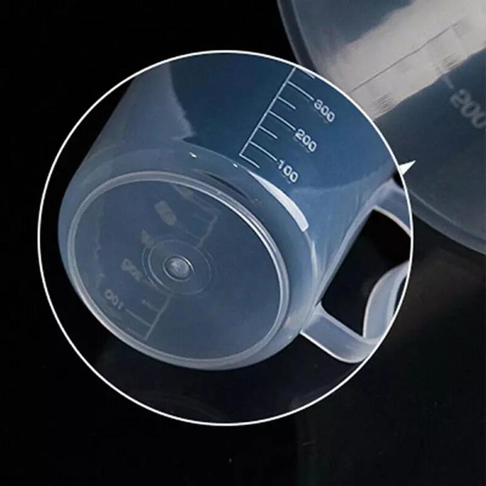 Transparent Durable Plastic Reusable Measuring Jug Measuring Cylinder With Handle Measuring Cup