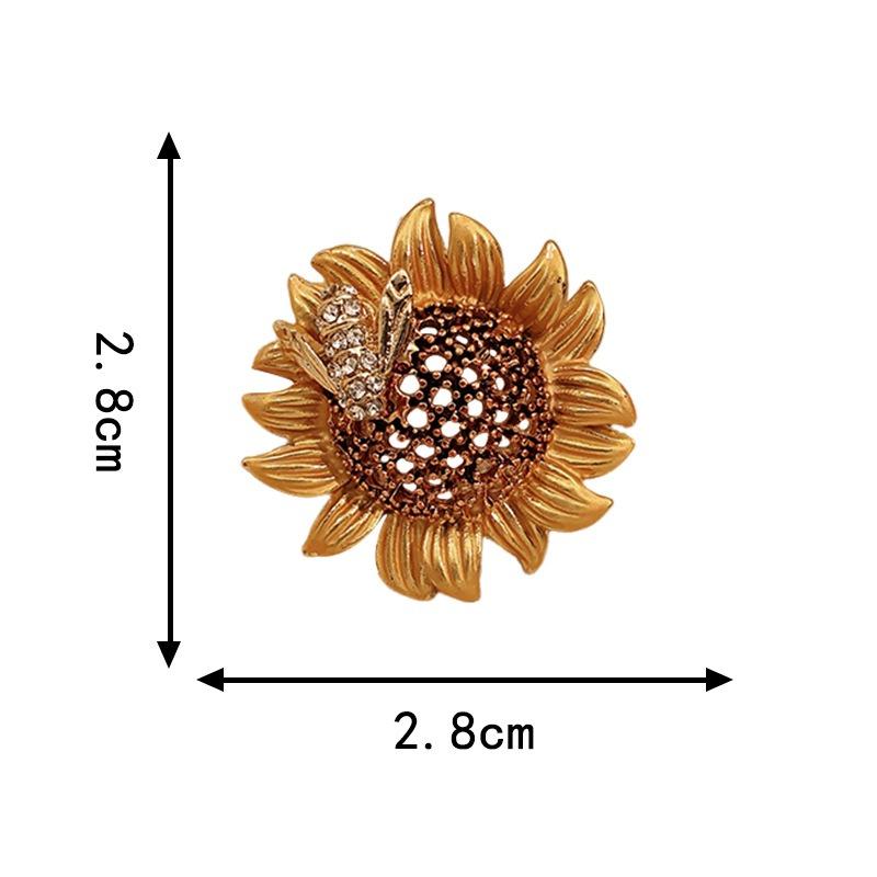A Niche High-end Sunflower Bee Studded Diamond Brooch Adds a Romantic Atmosphere To The Design Lighting Up Sunny Outfits