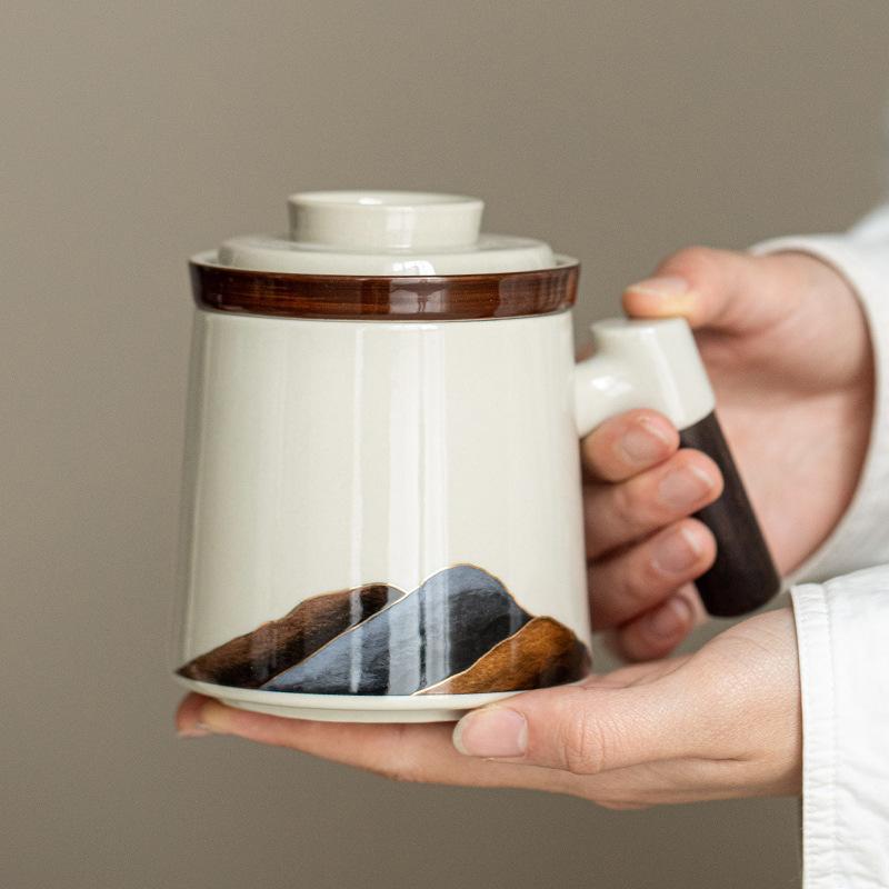 Modern simple personal creative teacup with lid with filter mug office meeting large capacity water mug mug