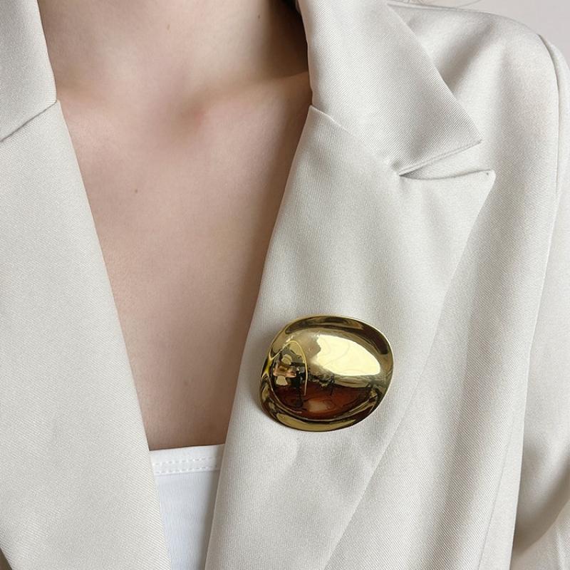 Minimalist Geometric Metal Big Round Brooch Pin Trend Suit Accessories Statement Jewelry for Unisex Men Women