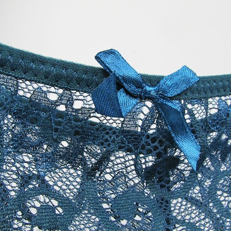 Женское кружевное бельё, трусики