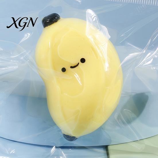 Banana Desk Toy Simulation Cartoon Squeeze Stretchy Slow Rebound Smiling TPR Fidget Portable Simulated Fruit Shape Sensory Anxiety Relief