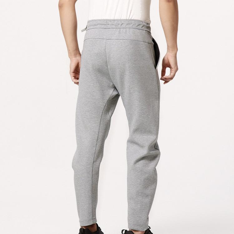 Nike Спортивные брюки Tech Fleece Стандартный крой Зауженный крой 928508-063