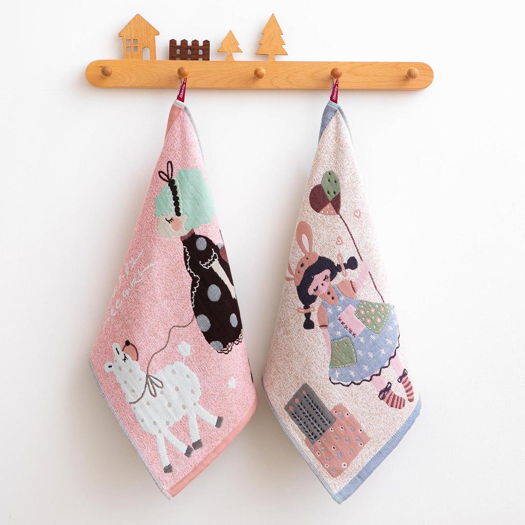 2-Pack Enlarged Cartoon Cotton Gauze Towel - 4-Layer, Soft, Lint-Free, with Hanging Loop for Babies, Kids, Kindergarten.