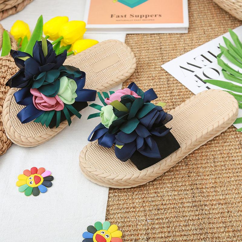 Женские сандалии, летние шлепанцы с искусственными цветами для женщин, нескользящие шлепанцы на толстой подошве, праздничная пляжная обувь, модная обувь
