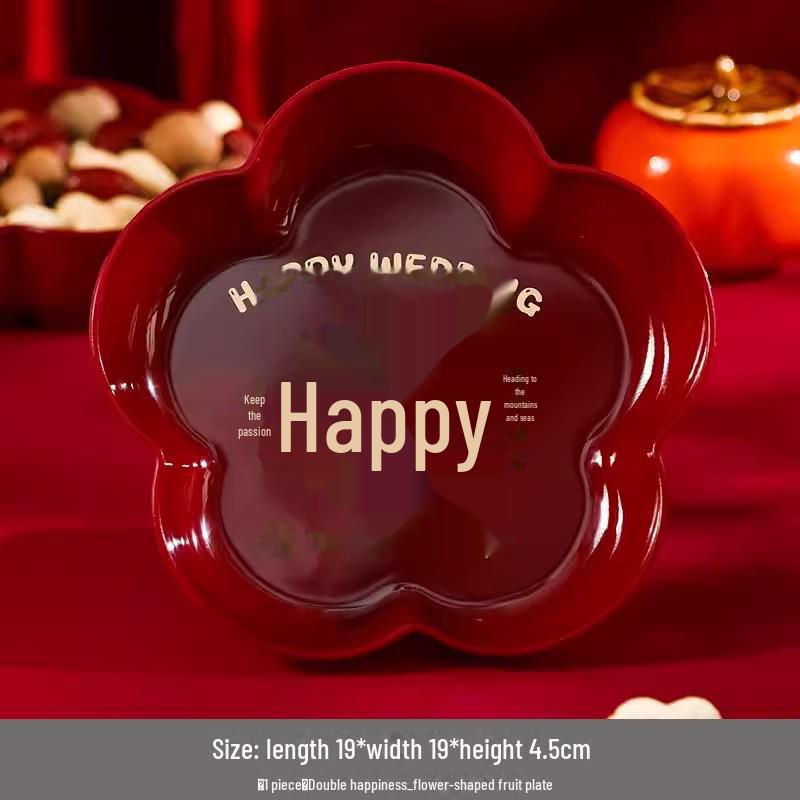 Красная праздничная свадебная тарелка с конфетами и сухофруктами для помолвки или гостиной
