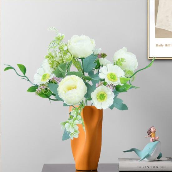 Полезный искусственный пион, тонкая работа, привлекательный декоративный элемент