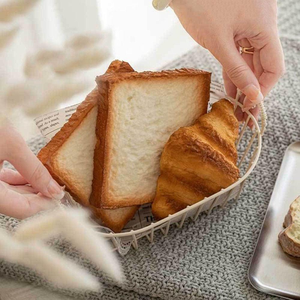 Small Iron Bread Baskets Beige Fruit Basket Versatile Sundries Organizer  for Home