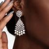 Серьги с кисточками из французского жемчуга: Элегантная роскошь для невест и официальных мероприятий