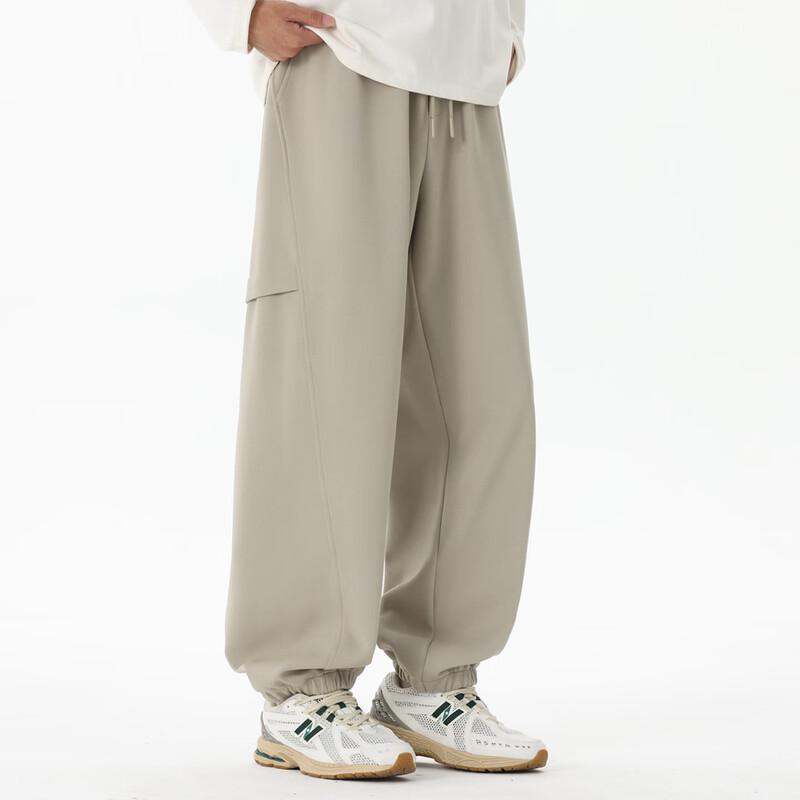 Fingercroxx Men's Loose Fit Cuffed Sweatpants