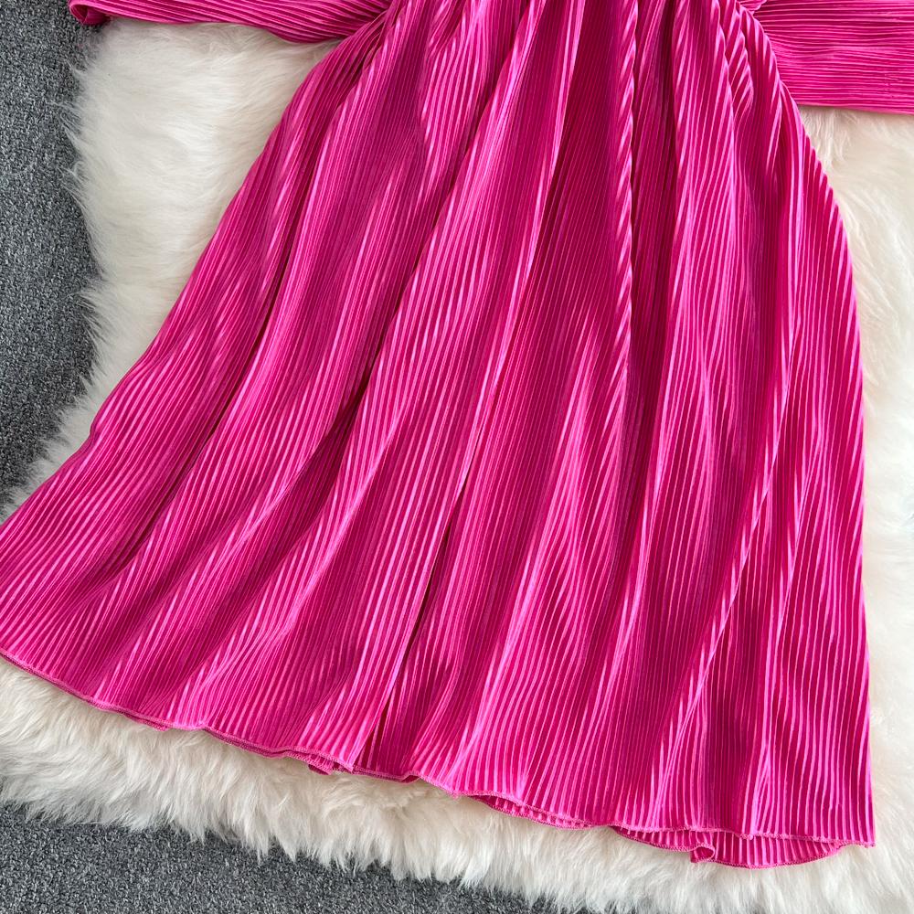 Высококачественное сексуальное темпераментное свободное плиссированное платье с v-образным вырезом и открытой спиной на талии и рукавами «летучая мышь»