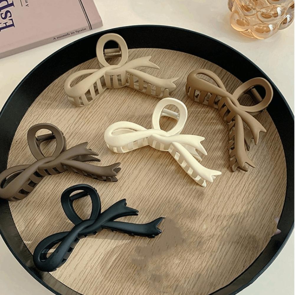 Solid Acrylic Twisted Hair Claws Plastic Shark Clips Geometric Matte Bow Hair Clips Travel