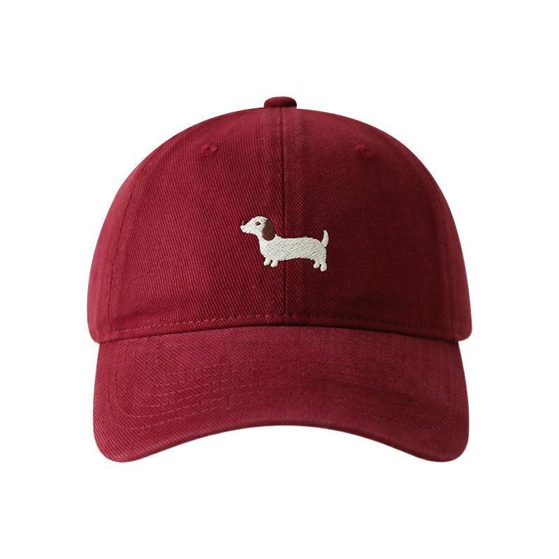 Original design dachshund embroidered baseball cap for men and women, Korean style versatile wide-brimmed cap that makes the face look smaller