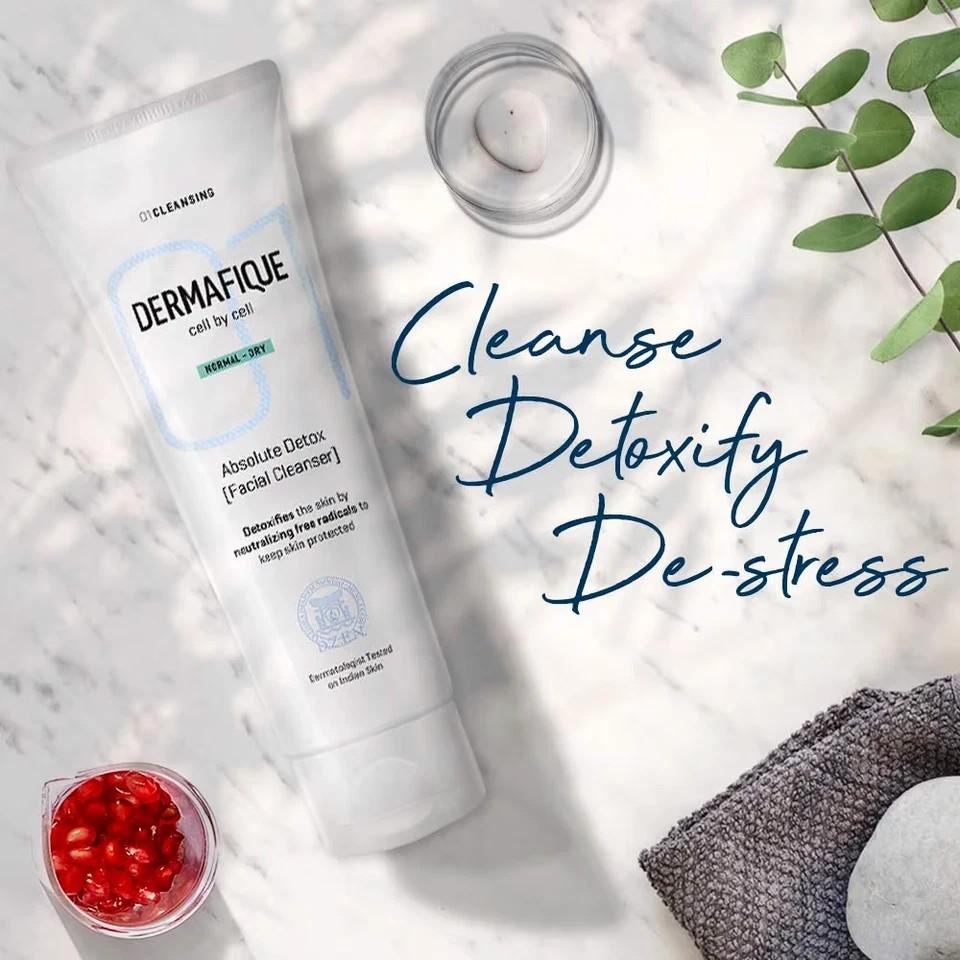 Dermafique Absolute Detox Facial Cleanser Exfoliating Face wash (100ml)
