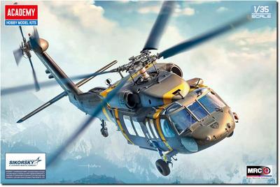 Академия Черный Ястреб Пластиковая Модель 12135 1/35 UH-60M (Самолет)