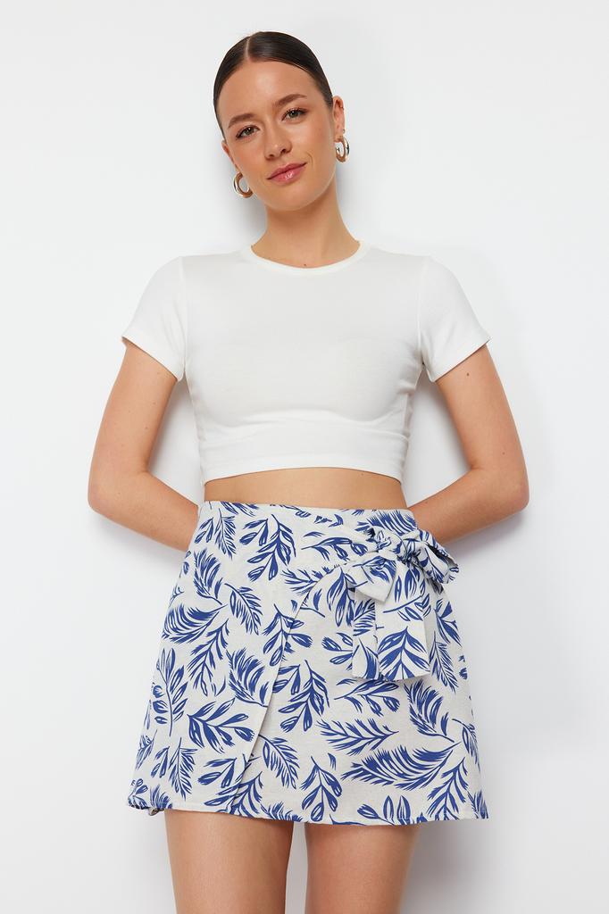 Women's Fashion Black Chiffon Fabric Ruffle Detailed Mini Length Woven Skirt