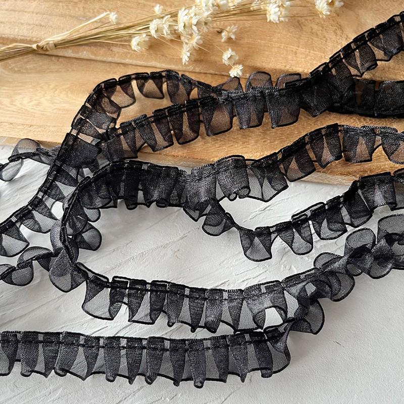 Черная кружевная органза для самостоятельного изготовления одежды и аксессуаров - украшение горловины и подола юбки