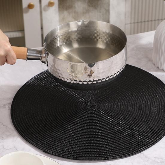 Round Woven PP Placemats Heat Resistant & Oil Proof Simple Solid Color Table Mats for Dining Kitchen Table Modern Home