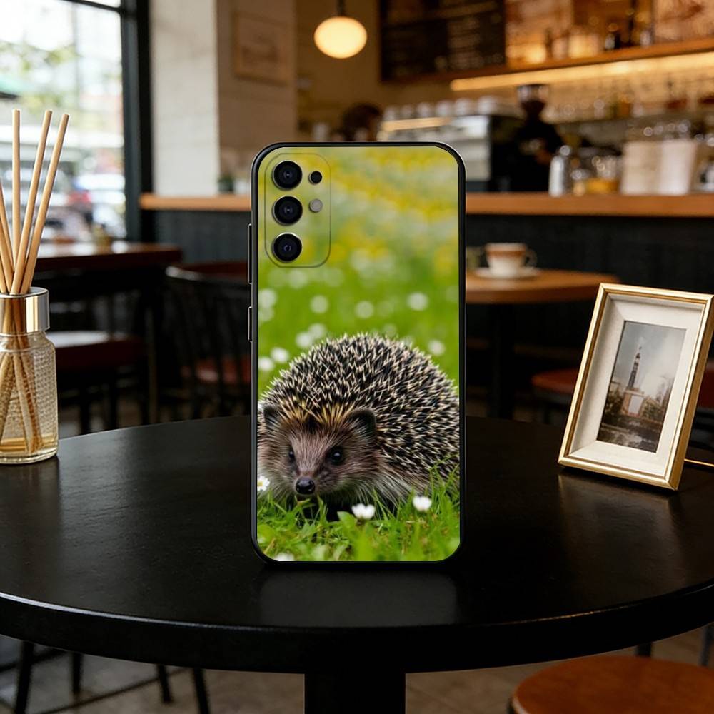Милый ежик Чехол для телефона Для Samsung S25, S24, S21, S22, S23, S30, Ultra, S20, Plus, Fe, Lite, Note, 10, Черный Чехол