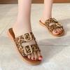 Женские летние шлепанцы, сандалии на плоской подошве с пряжкой, новые трендовые женские пляжные туфли, повседневные шлепанцы, женские шлепанцы с открытой пяткой, Mujer