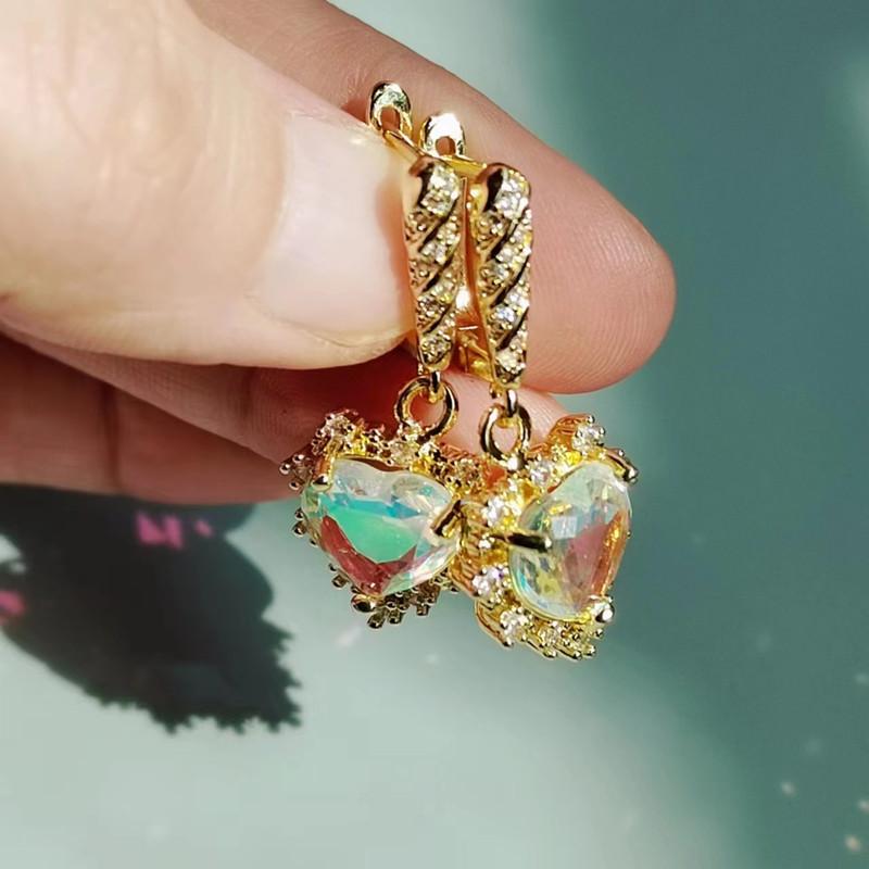 Новые роскошные градиентные цветные серьги с цирконием в форме сердца для женщин и девочек, модные серьги золотого цвета, вечерние ювелирные аксессуары