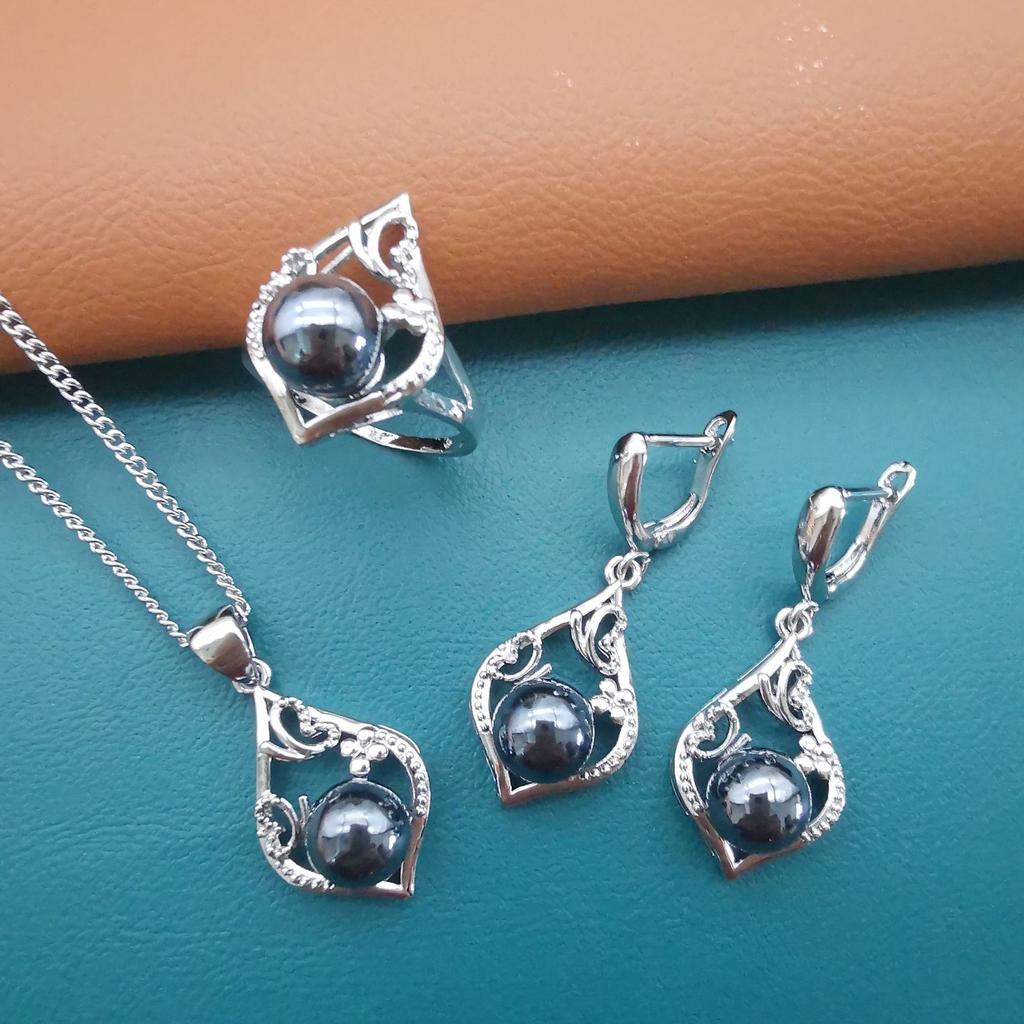 Japan and South Korea Retro Fashion Ins Simple Pendant Temperament Collarbone Chain 2023 New Freshwater Pearl Hundred Set Female