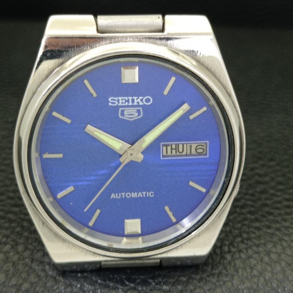 GENUINE VINTAGE SEIKO 5 AUTOMATIC JAPAN MENS BLUE COLOR DIAL WATCH A701398-5 R206a-a701398