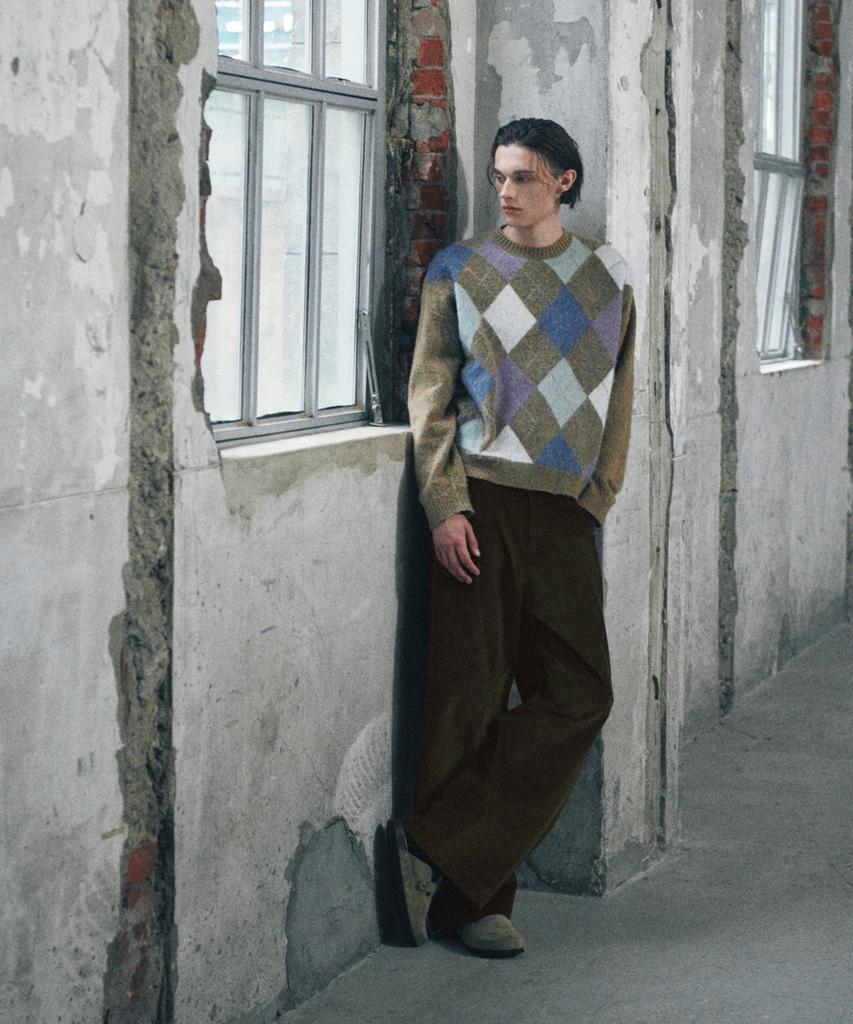 GLW Soft Argyle Knit Brown