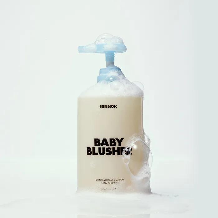 Блестящий шампунь для ежедневного использования Baby Blusher 300 мл + [Бесплатно] Sennok Уход за телом и волосами 4 вида (7млX4)