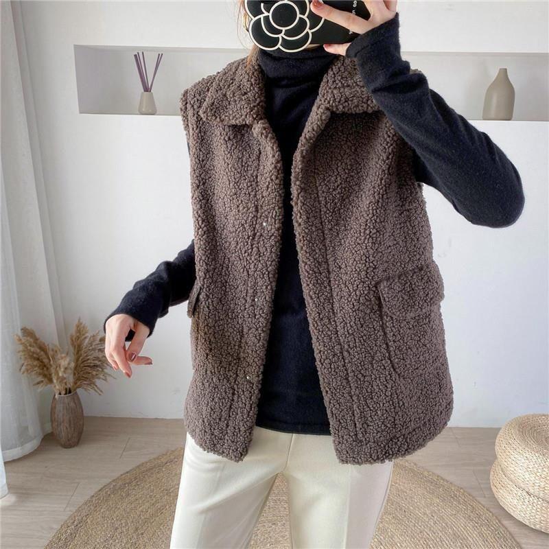 Куртка-жилет из меха ягненка для женщин на осень с комбинацией меха и кожи, универсальный короткий фасон, длина до плеч