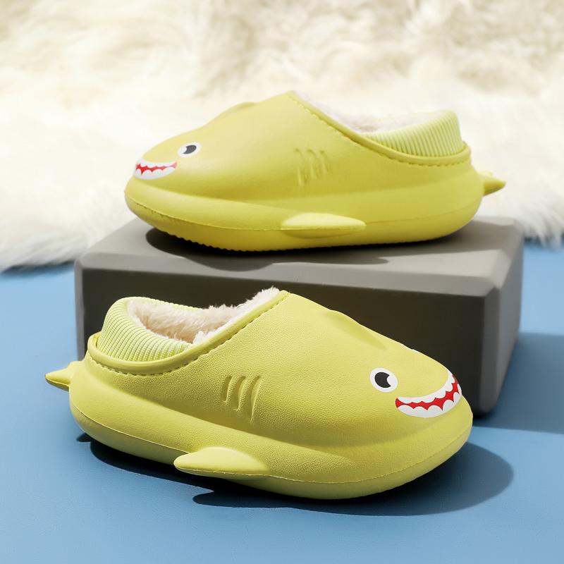 Зимние детские милые мультяшные теплые хлопковые тапочки на толстой подошве для дома и улицы хлопковые тапочки 24-35