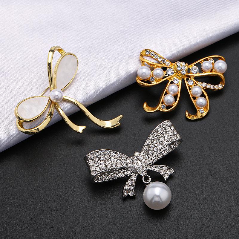Модная брошь с бантом: Металлические украшения с жемчугом и стразами в виде цветка