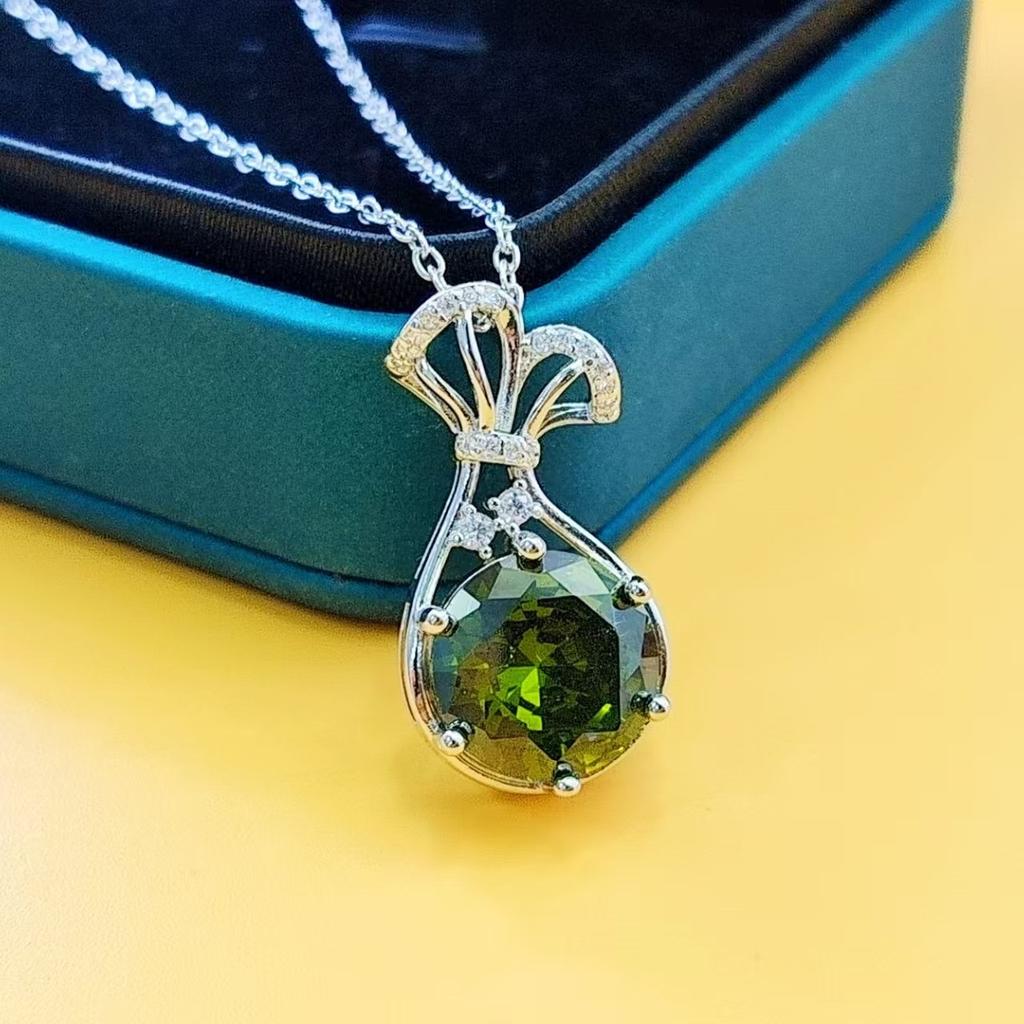 Kuaishou Jewelry Super Flash Zircon Lucky Bag Pendant Necklace Female Versatile Pendant Light Luxury Collarbone Chain