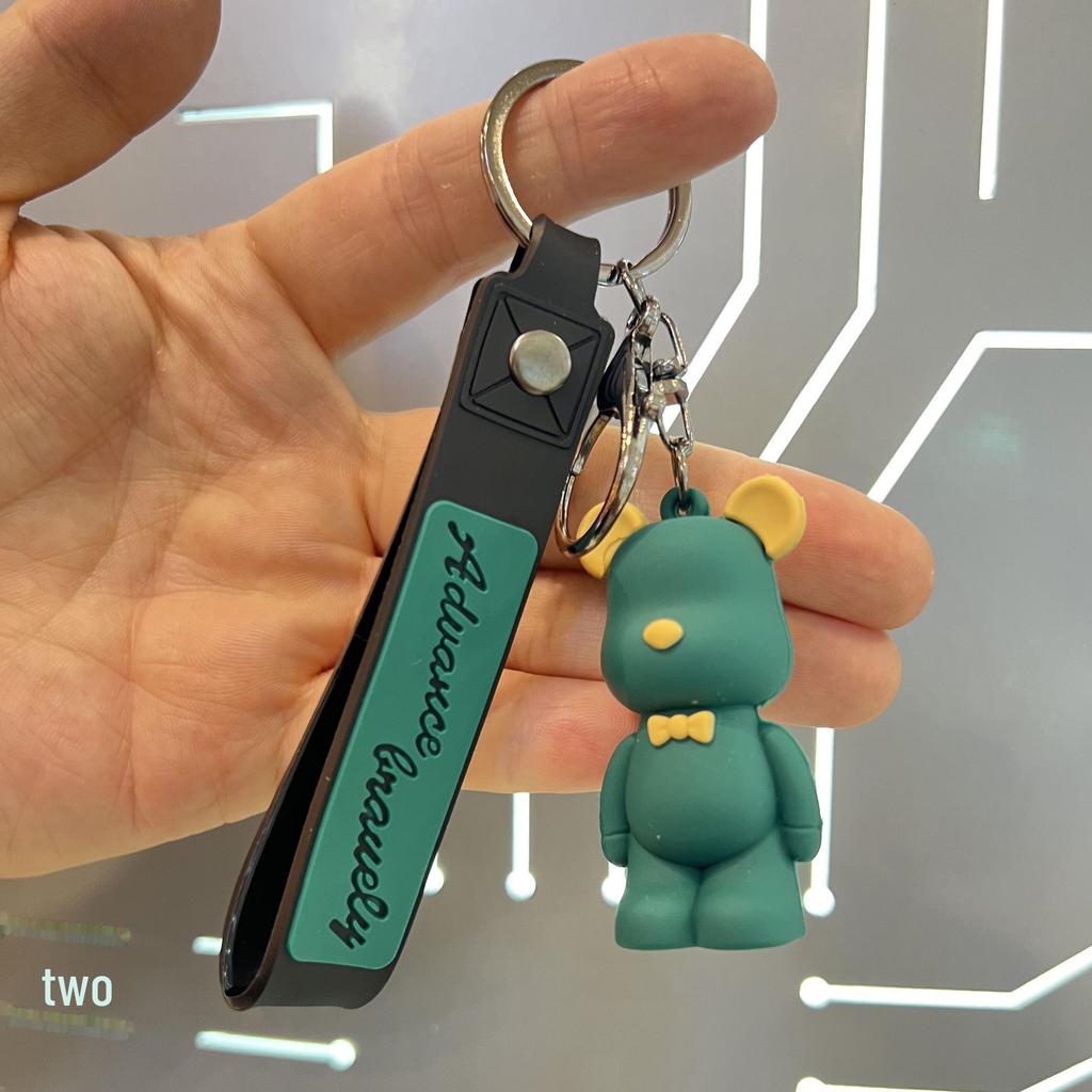 «3D Мягкий брелок-подвеска в виде медведя — милый и модный аксессуар для сумок и ключей от машины»