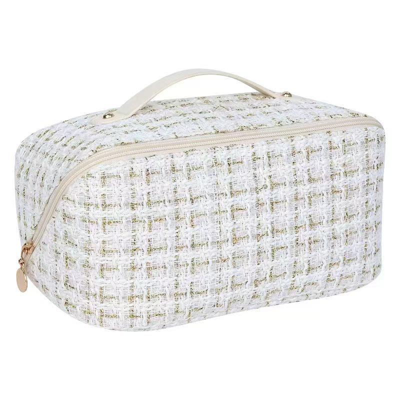 Вместительная косметичка в корейском стиле: Элегантная, портативная и стильная сумка для хранения.