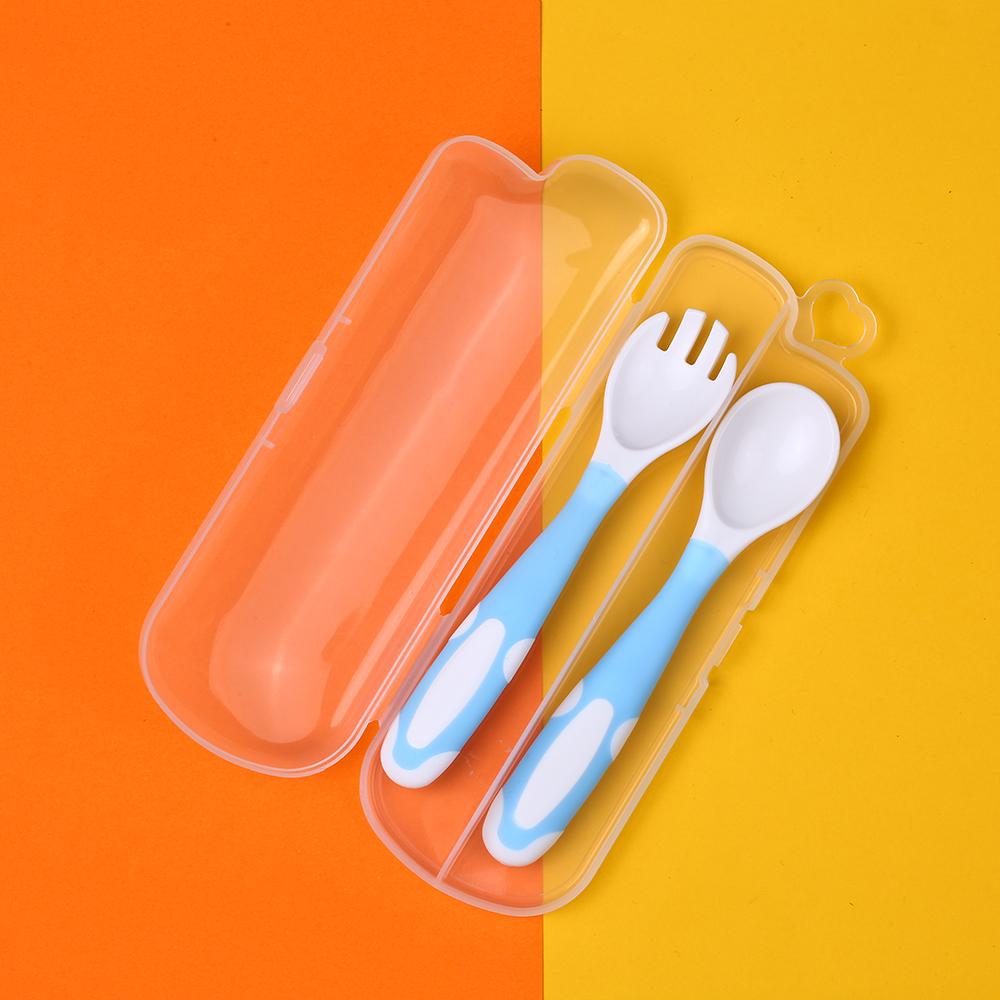 Набор детских ложек и вилок. Дорожный футляр. Гибкая и нескользящая ручка. Детская тренировочная ложка с коробкой для хранения.