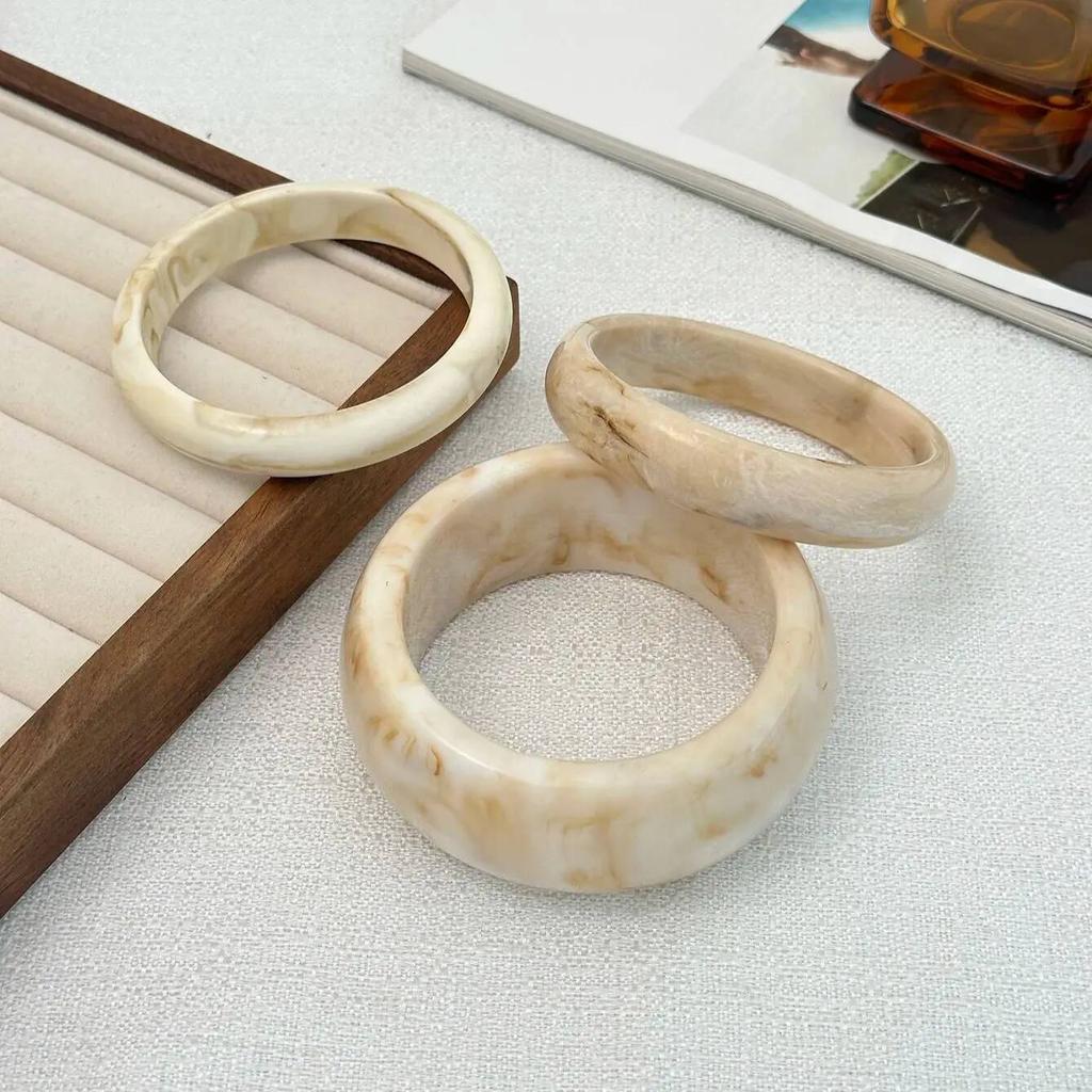 Ingemark 3Pcs/Set Vintage Beige Resin Bangles for Women on Hand 2026 New Trend Boho Stacking Charm Bracelets Y2K Jewelry Gift