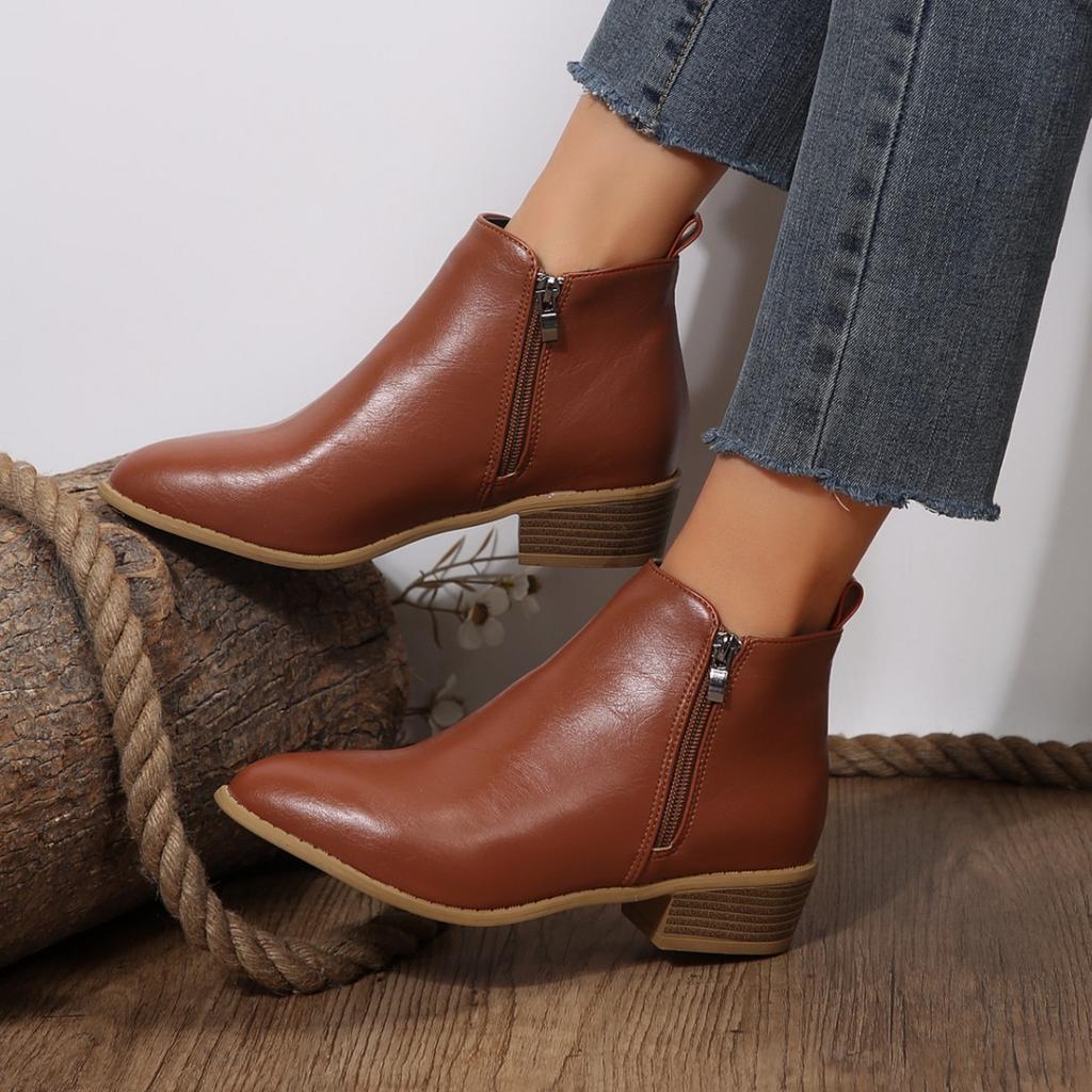 Осень и зима новые европейские и американские короткие модные ботинки на толстом каблуке с острым носком женские модные ботинки для взрослых большого размера импортные товары на низком каблуке женские