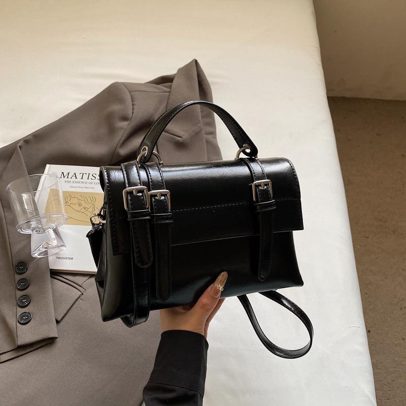 College Style Large Capacity Retro Handbag Bag Women's Niche Design Versatile Fashion Casual Trend Shoulder Messenger Bag