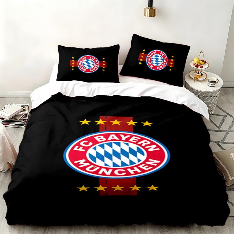 Комплект из 3 предметов FC Bayern Munchen Идеально подходит для спальни Удобный комплект постельного белья включает пододеяльник и две наволочки Идеальный подарок на день рождения или Рождество
