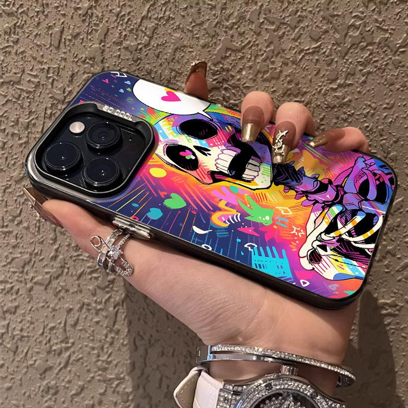 Heart-shaped skull case for iPhone 16 Pro Max in silver, suitable for iPhone 18/14. A personalized and creative drop-proof case.