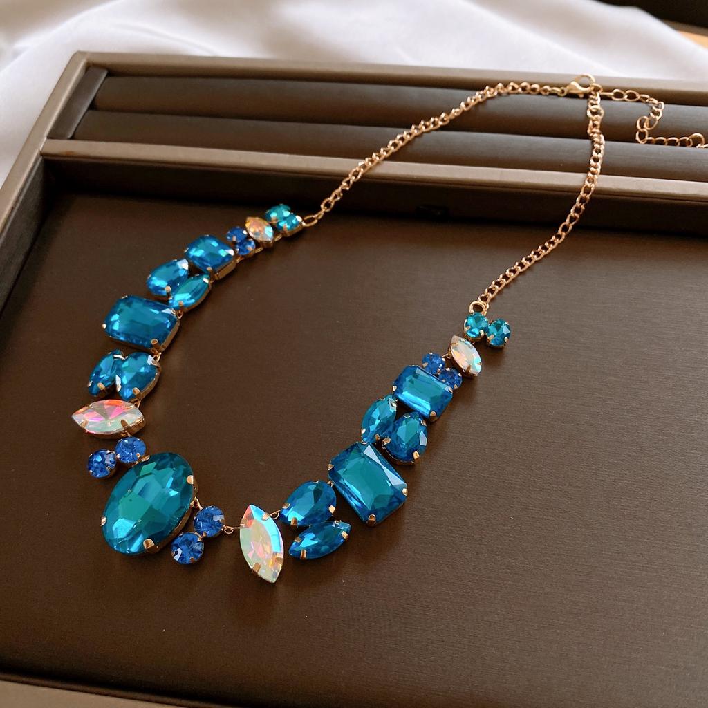 Необычный геометрический набор ожерелий с бриллиантами, легкая роскошь, высококлассные, модные и универсальные аксессуары