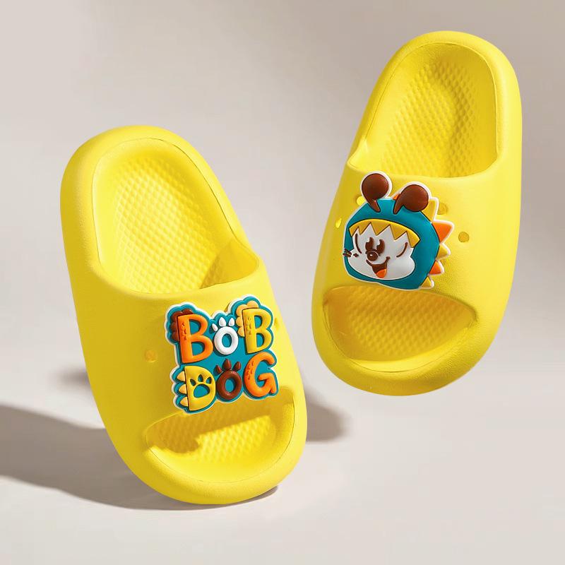 Новые детские тапочки с мягкой подошвой, летние детские домашние тапочки с героями мультфильмов