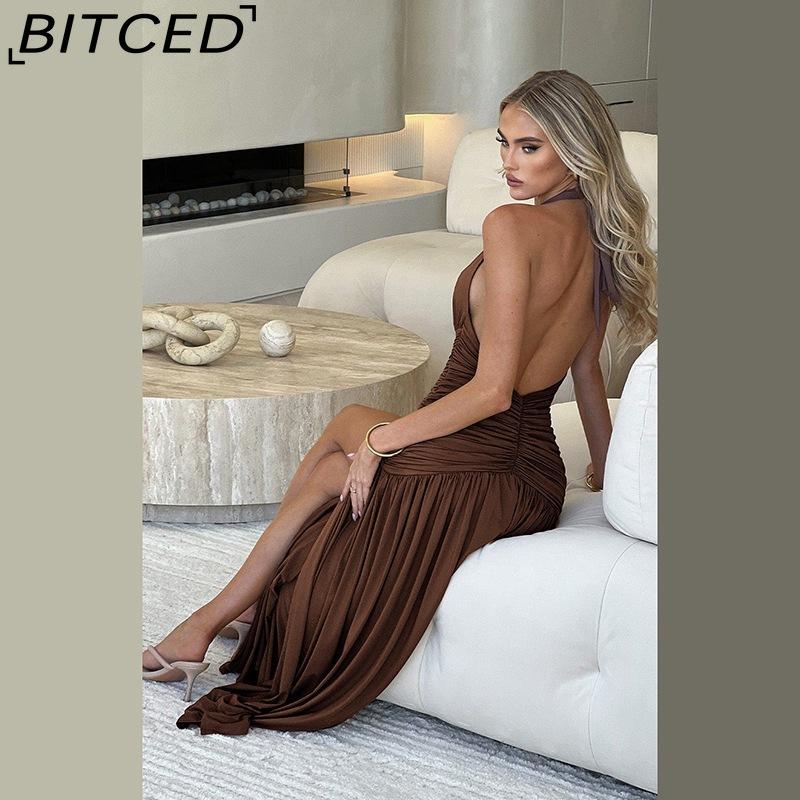 BITCED Летнее женское элегантное макси-платье с вырезом халтер и V-образным вырезом, соблазнительным разрезом и плиссированной спинкой без бретелей
