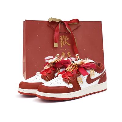 Air Jordan 1 Нескользящие Устойчивые к истиранию Низкие Скейтбордические кроссовки Женские Красные FJ3465-160(Team676-SBOX)