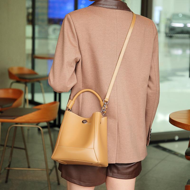 Bucket Bag Handbag Leather Shoulder Female Bun Mother Bag Soft Leather Simple Fashion Crossbody Bag
