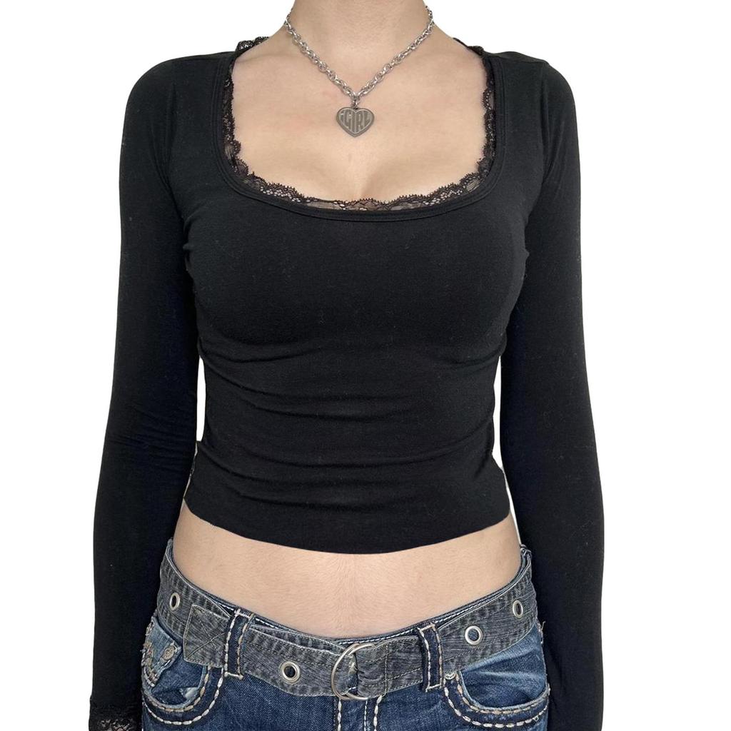 Женские короткие футболки с кружевной отделкой, рубашки с длинным рукавом и круглым вырезом, весенне-осенние облегающие топы, уличная одежда