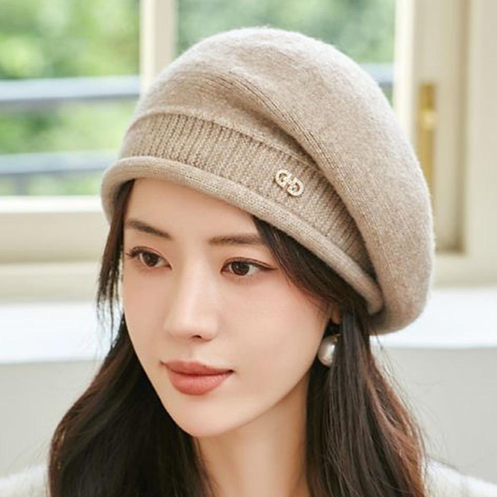 Stretchy Fleece Beanie Hat Knitted Ladies Cap Winter Warm Women's Beret Cap for Autumn and Winter