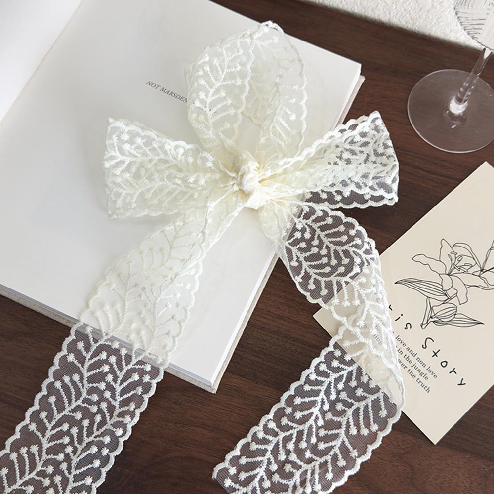 White Flower Lace Decorative Thin Scarf 150cm Skinny Scarf Women Y2K Long Narrow Lace Hollow Scarf Vintage Lace Trim Headband